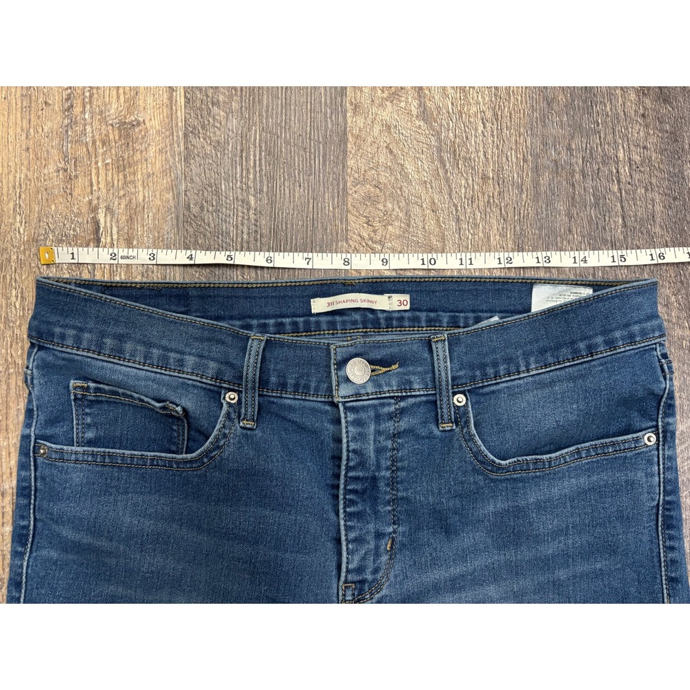 Levis 311 Shaping Skinny Jeans Womens 30 Medium Wash Blue Denim 19633-0014 - Picture 2 of 5